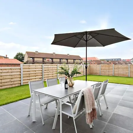 Huswell - Spacious With Garden Near The & Sea