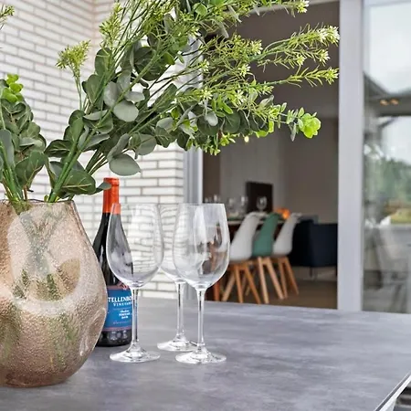 Semesterbostad Huswell - Spacious With Garden Near The & Sea Middelkerke